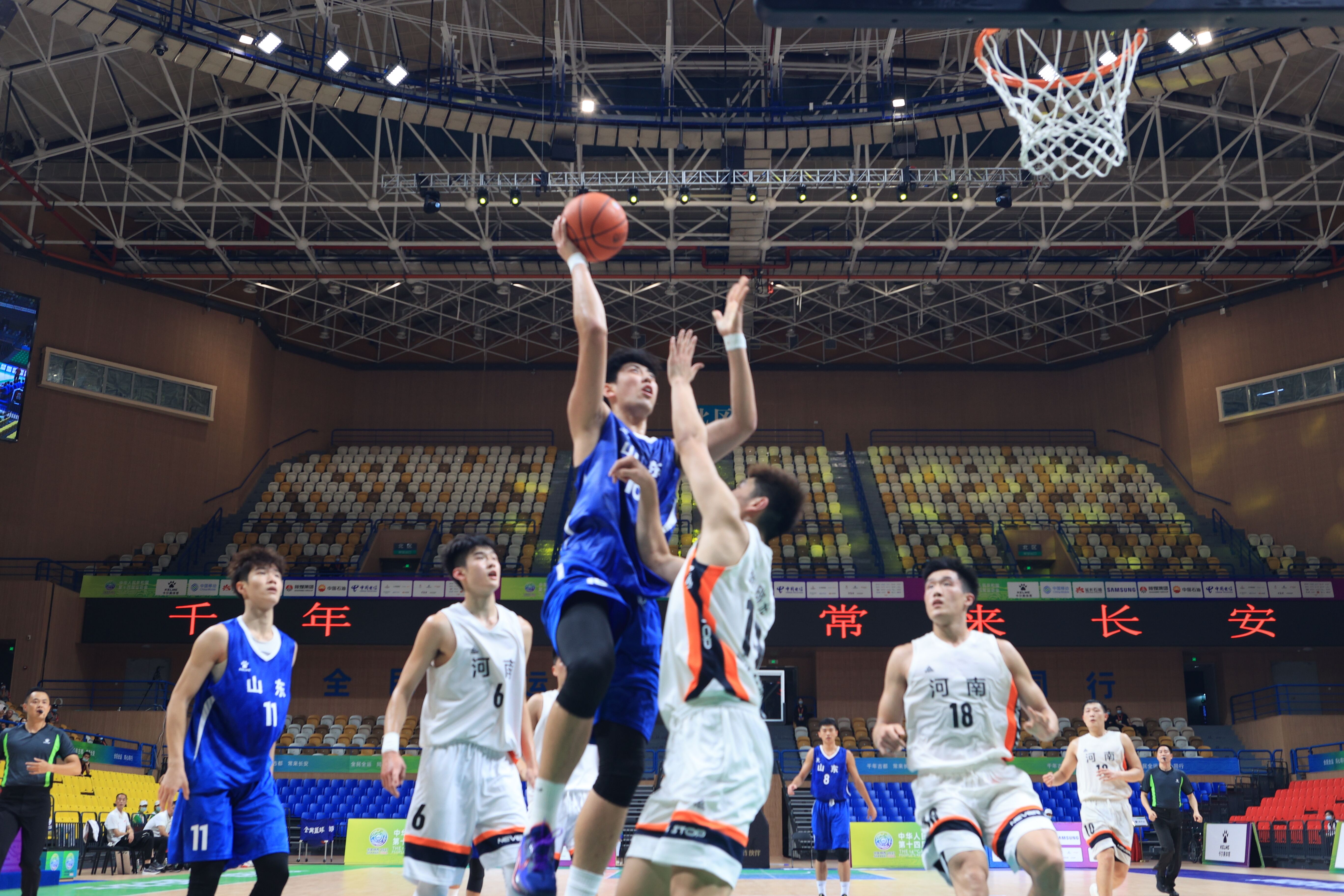 詹姆斯对此 詹姆斯对此